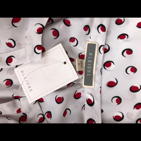 NWT Pleione Oversized Short Sleeve Red Dot Top - Picture 6 of 6